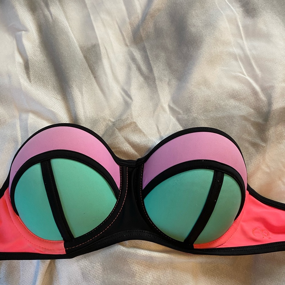 OP Bikini - Picture 7 of 11